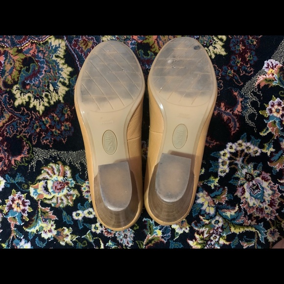Söfft Pumps - Picture 5 of 7